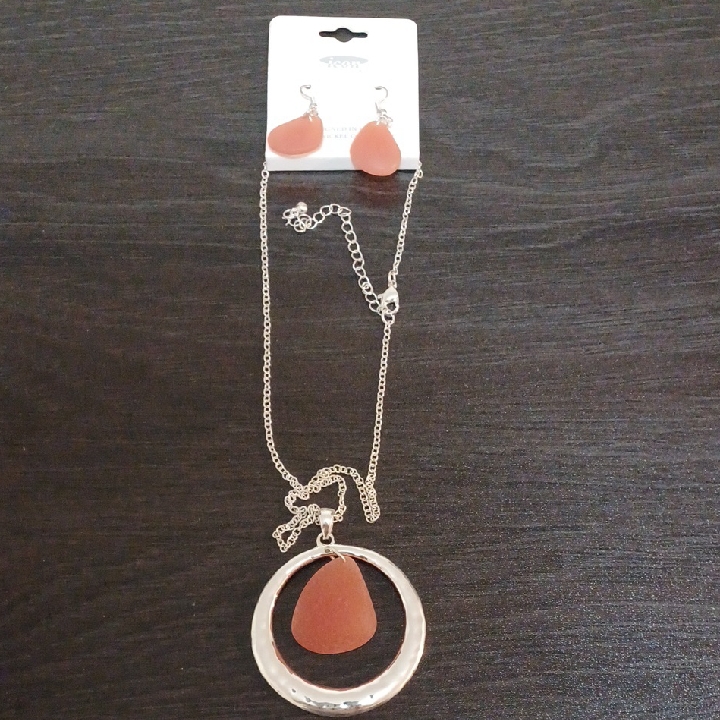 Icon Silver And Orange Necklace Set 18$
